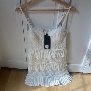DO+BE White Lace Dress with Ruffles